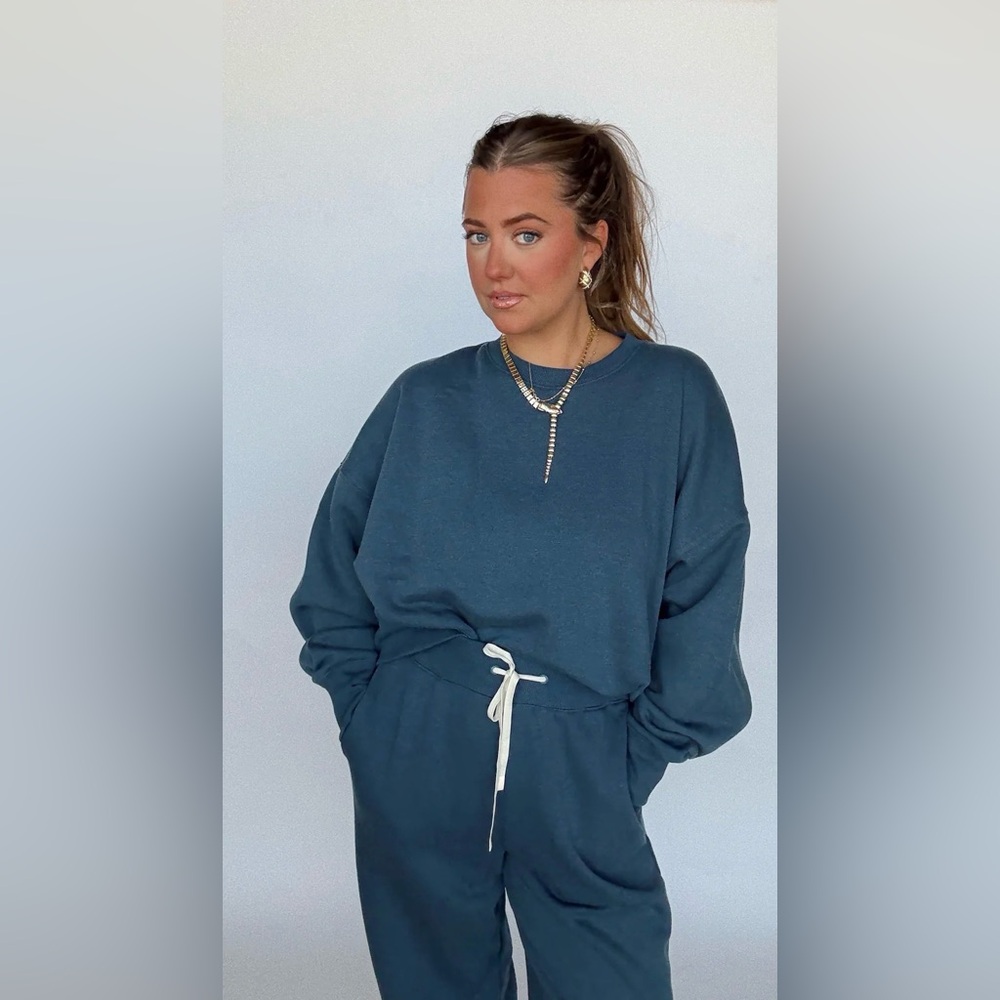 Midnight Navy Crewneck Sweatshirt | NWT | M